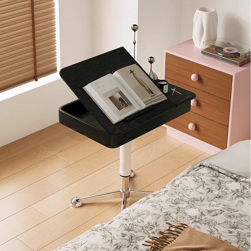 アシュレイ　サイドテーブル End & Side Tables