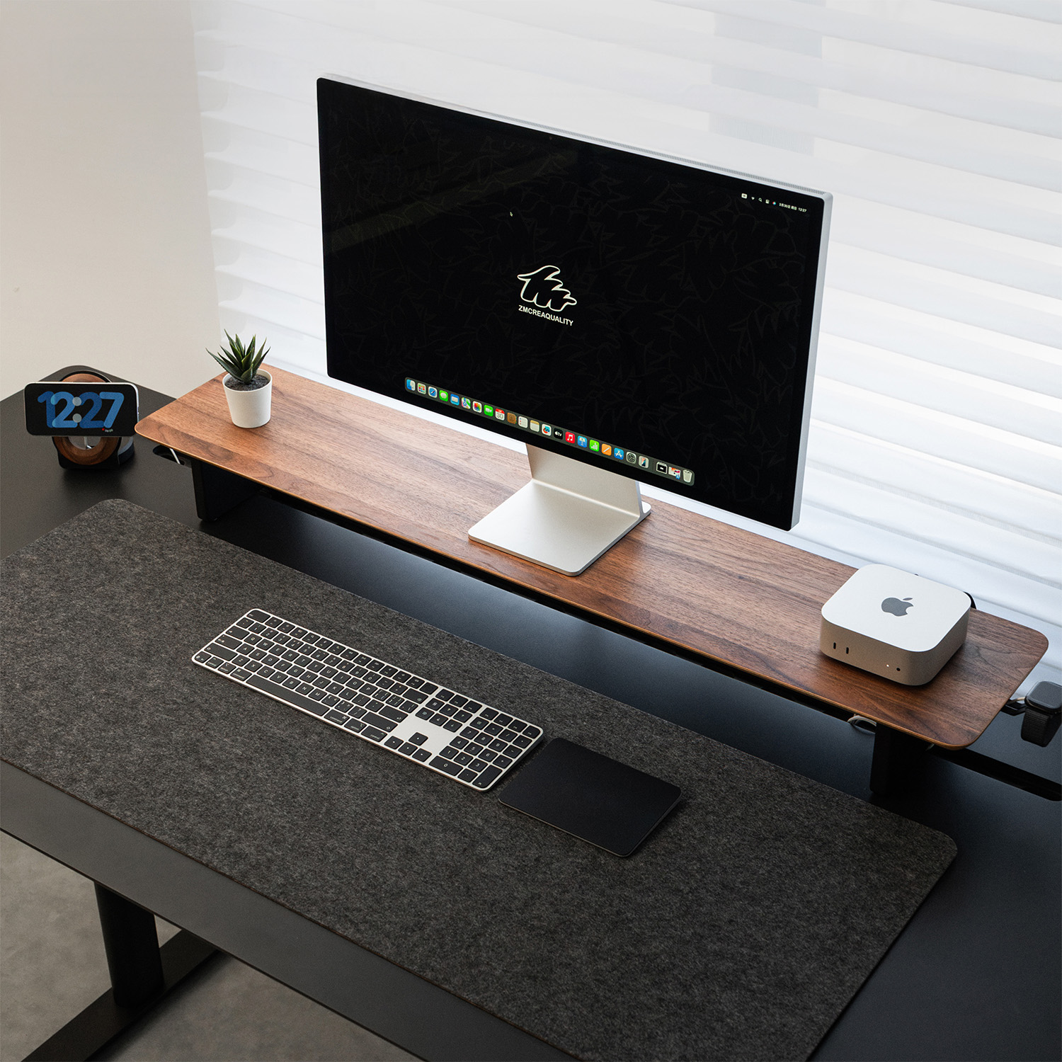 多機能ディスプレイスタンド