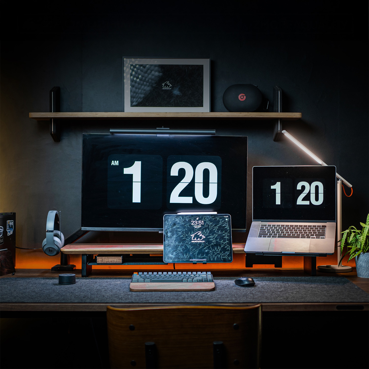 多機能ディスプレイスタンド