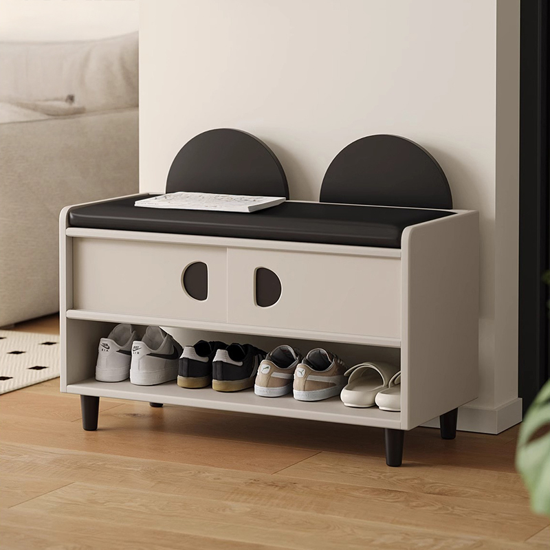 モノトーン玄関シューズラック