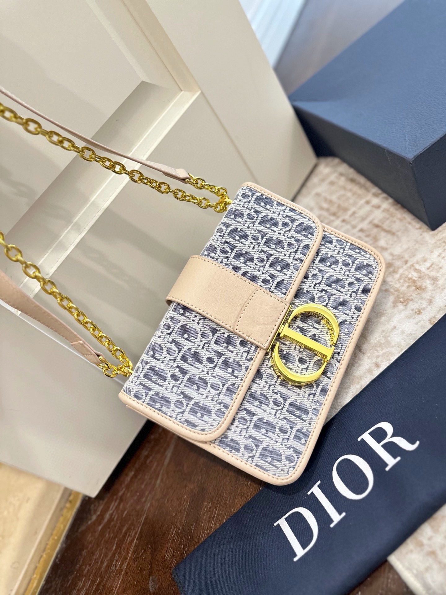 ディオール(Dior)  CD 新作 バッグ 21cm 23cm