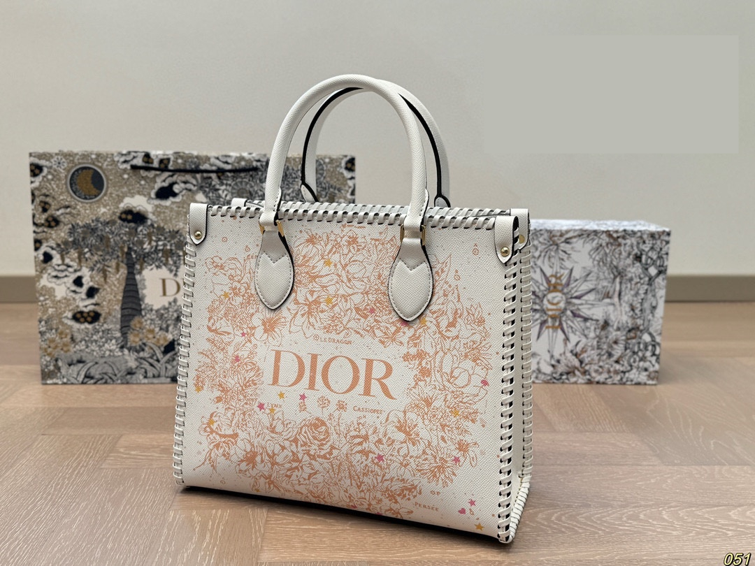 ディオール(Dior)  バッグ  32X28cm