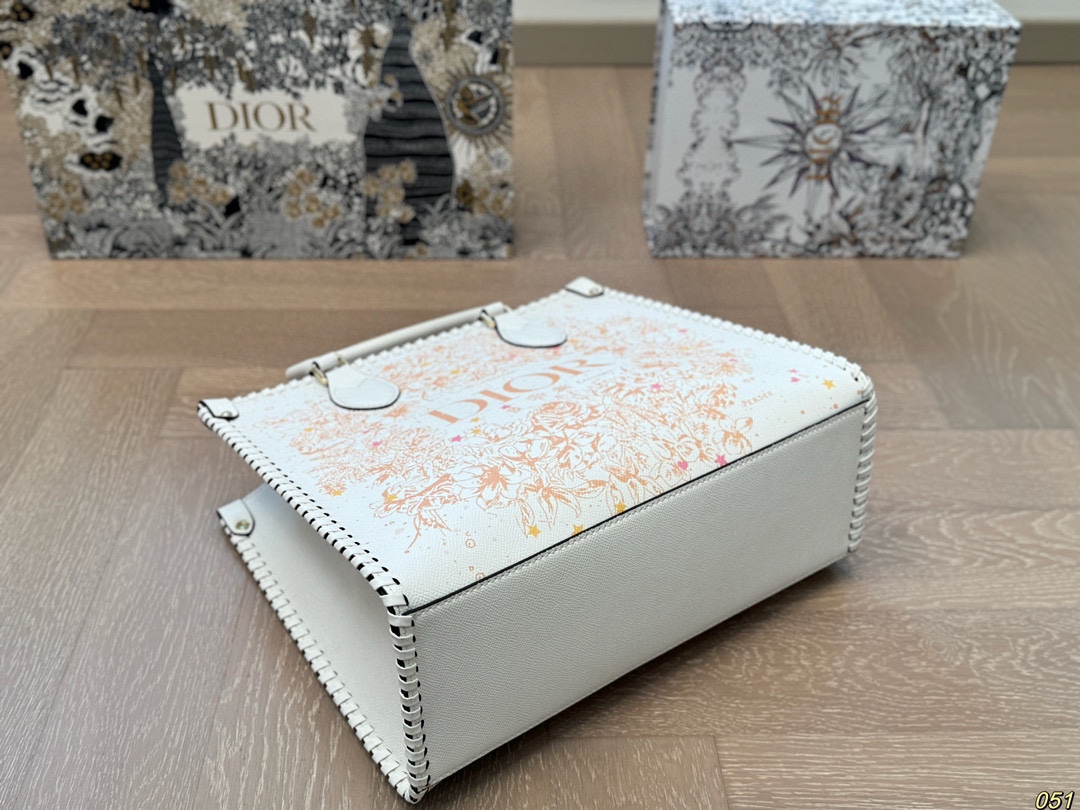ディオール(Dior)  バッグ  32X28cm