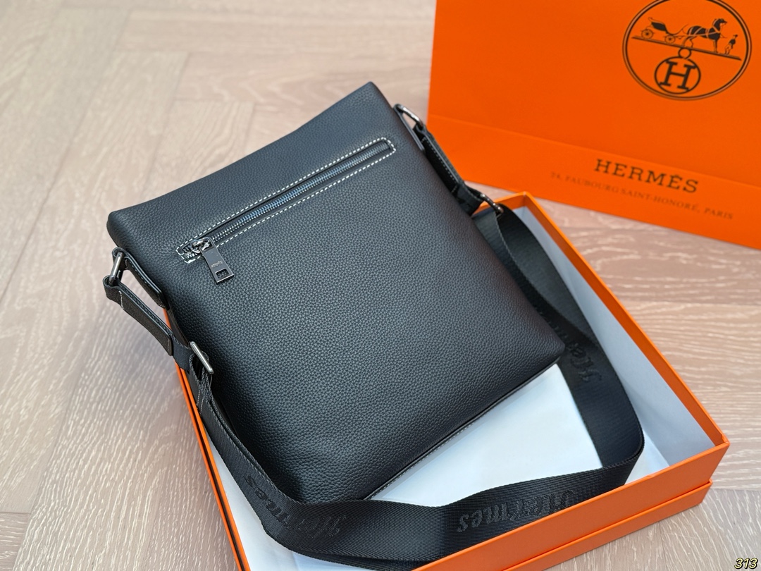 【HERMES】エルメス 斜 めがけ 24x27cm