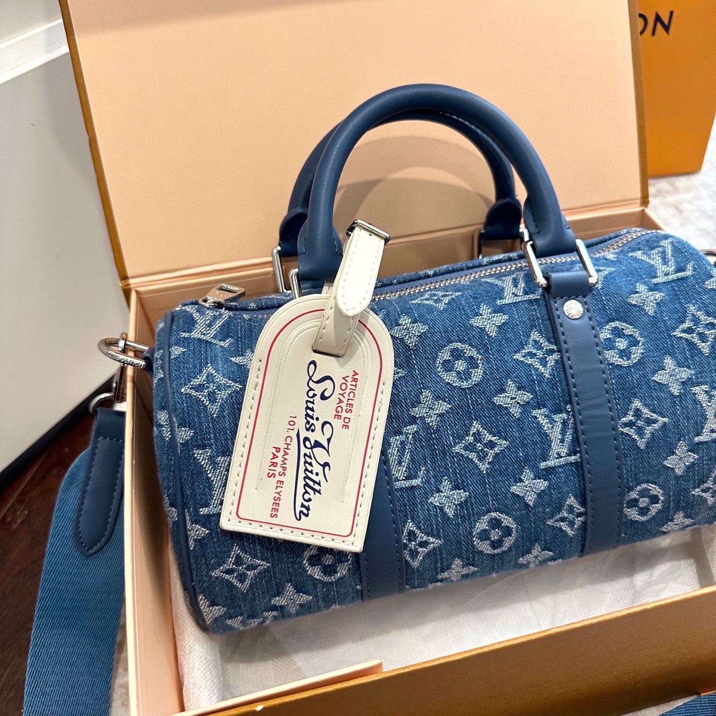 ルイ ヴィトン ( Louis Vuitton)デニム 斜 めがけ バッグ 25x12cm