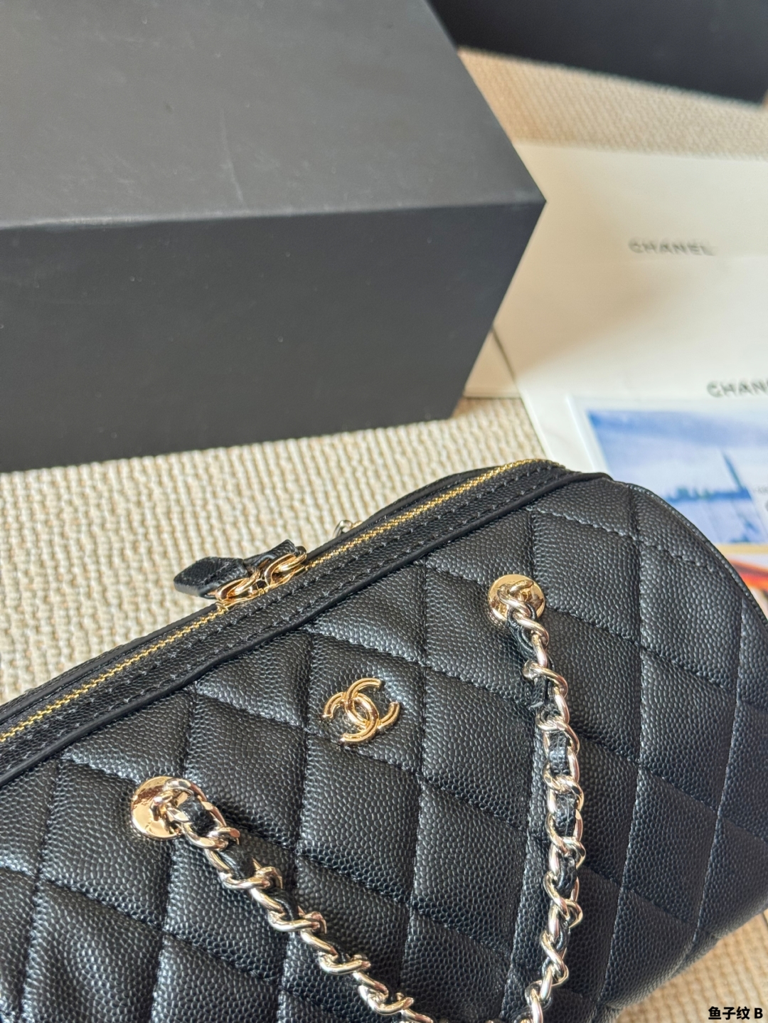 シャネル(Chanel)  新作 25P バッグ  19x12cm