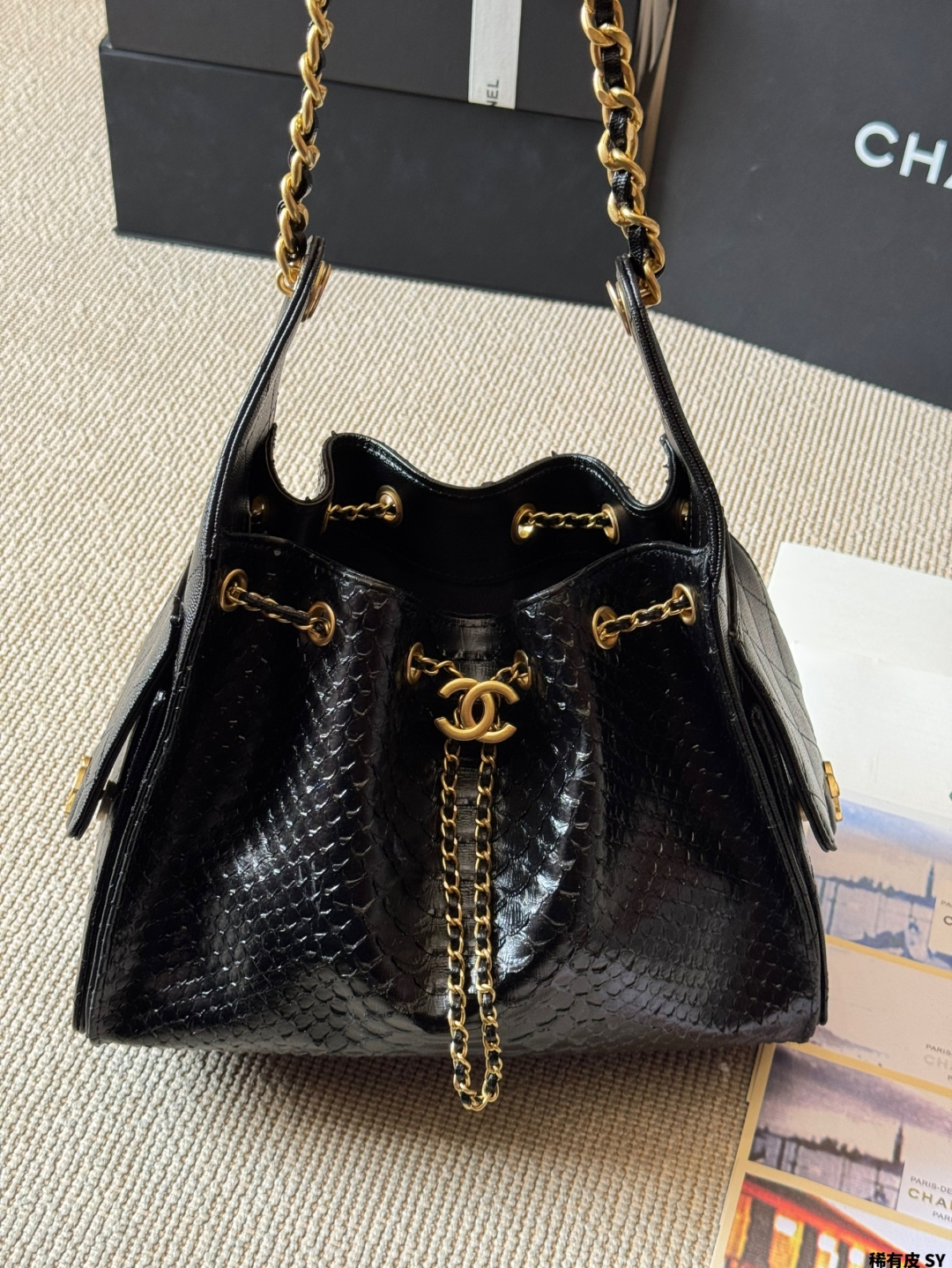 シャネル(Chanel) 新作 25S クロコ チェーン バッグ 25x20cm