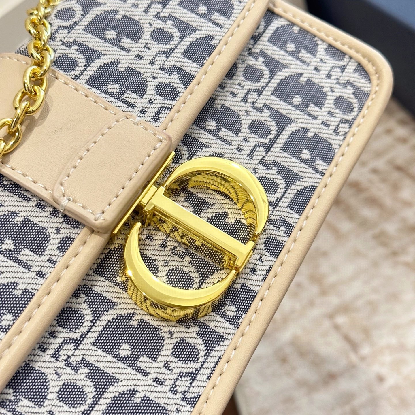 ディオール(Dior)  CD 新作 バッグ 21cm 23cm