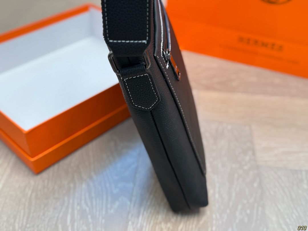 【HERMES】エルメス 斜 めがけ 24x27cm