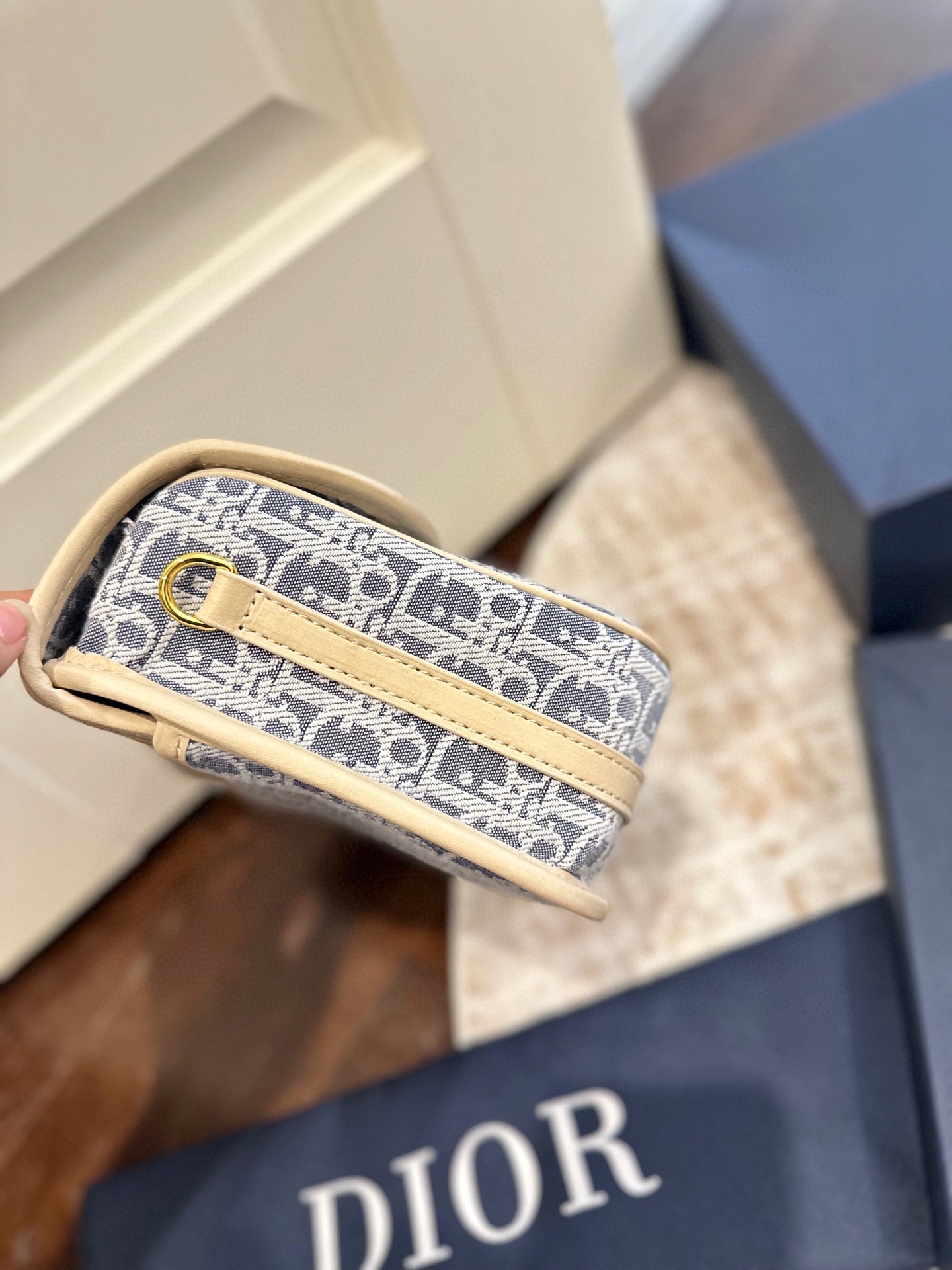 ディオール(Dior)  CD 新作 バッグ 21cm