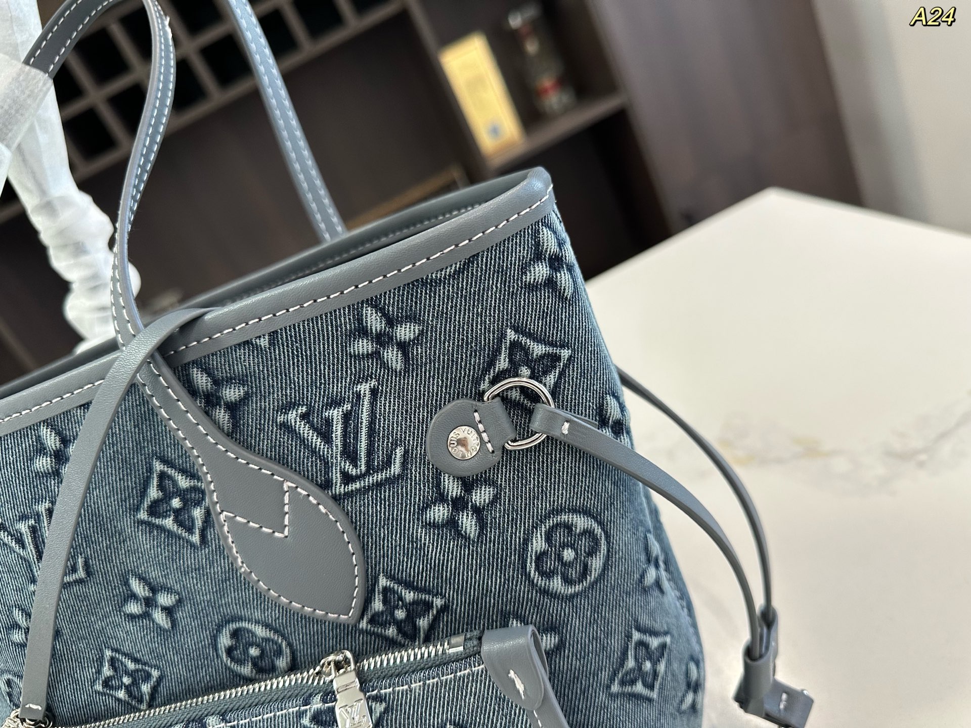 ルイ ヴィトン ( Louis Vuitton)デニム 手提げ バッグ 29x14cm