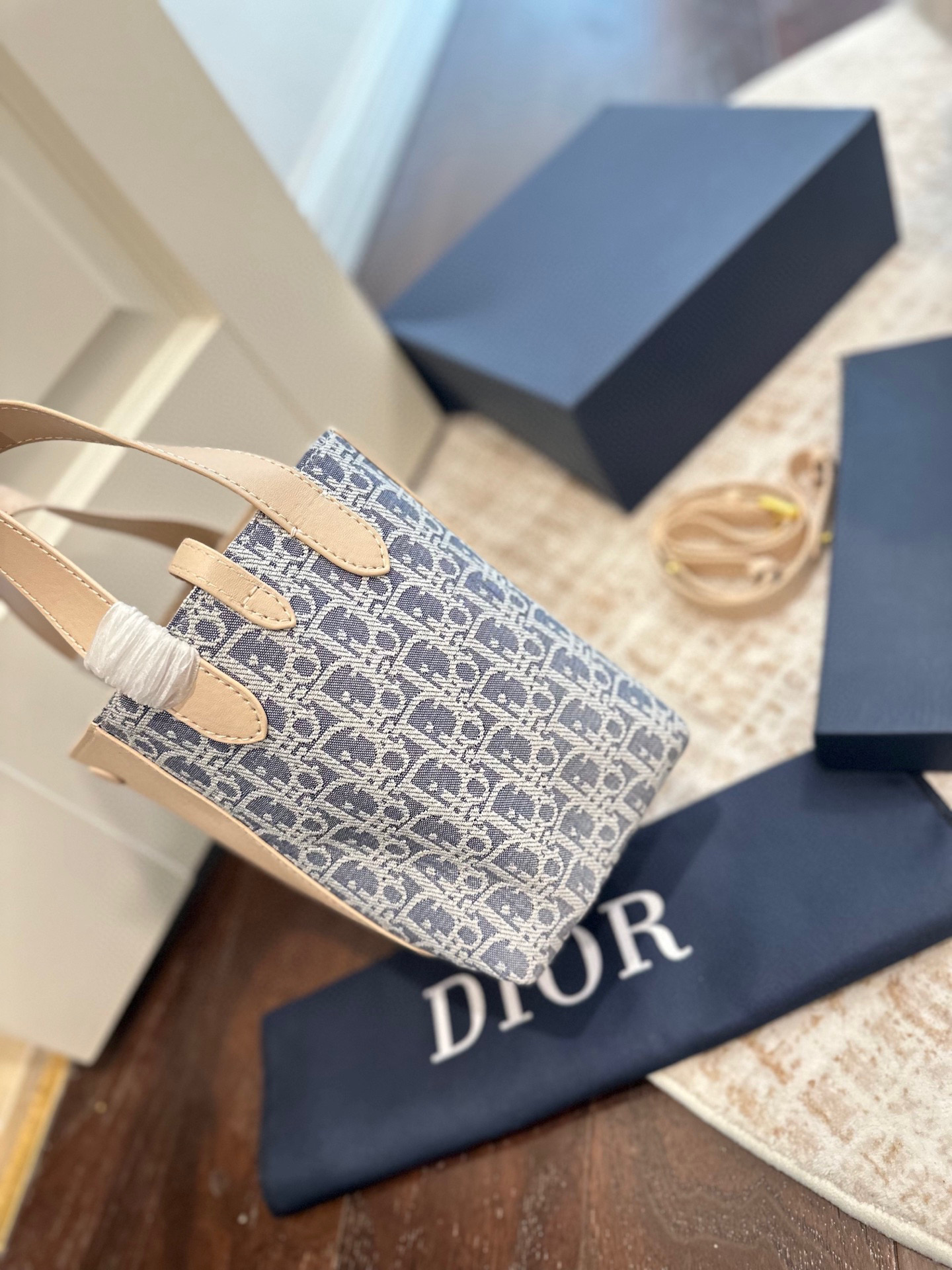 ディオール(Dior)  CD 新作 バッグ 21x11x20cm