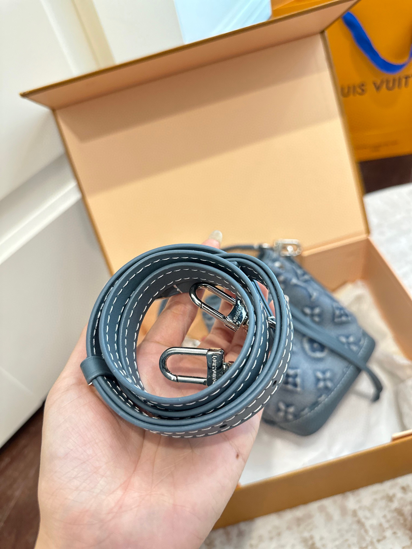 ルイ ヴィトン ( Louis Vuitton)デニム バケツ 型 バッグ 小さめ 13x16x10cm