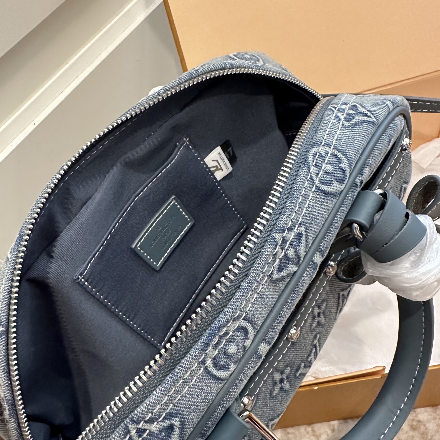 ルイ ヴィトン ( Louis Vuitton)デニム 手提げ バッグ 20cm