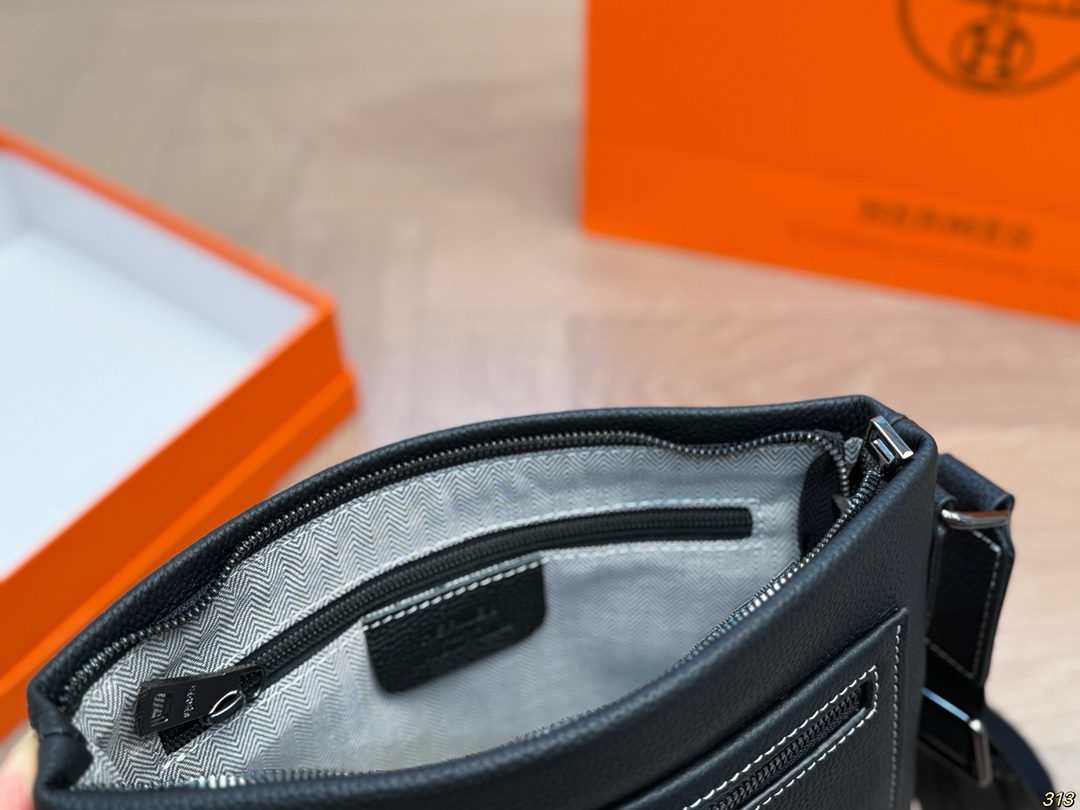 【HERMES】エルメス 斜 めがけ 24x27cm