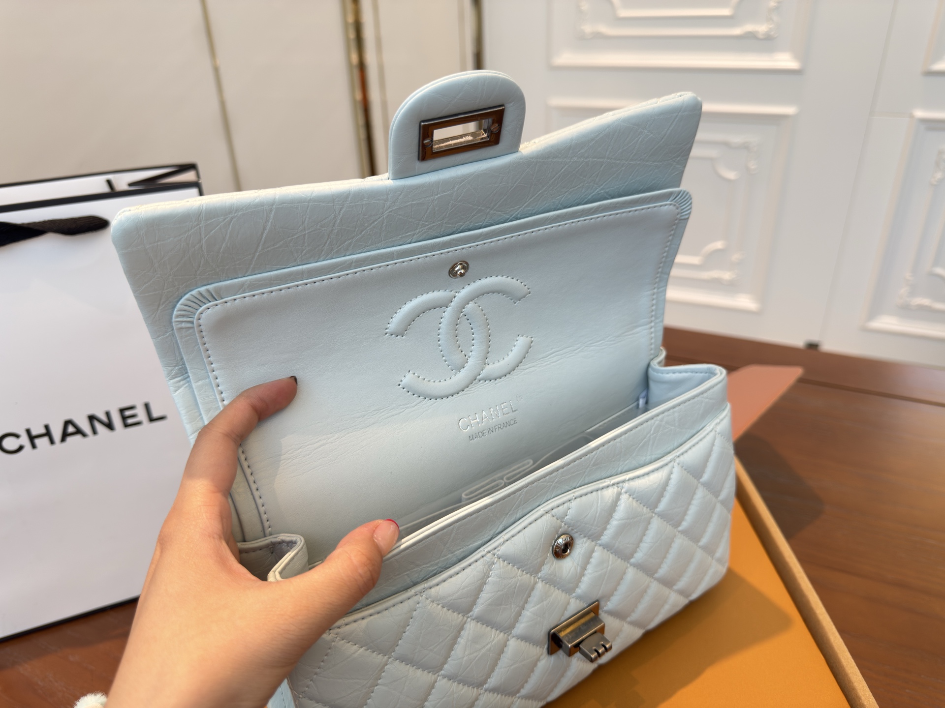 シャネル(Chanel)  2.55CF チェーン バッグ  25x15cm