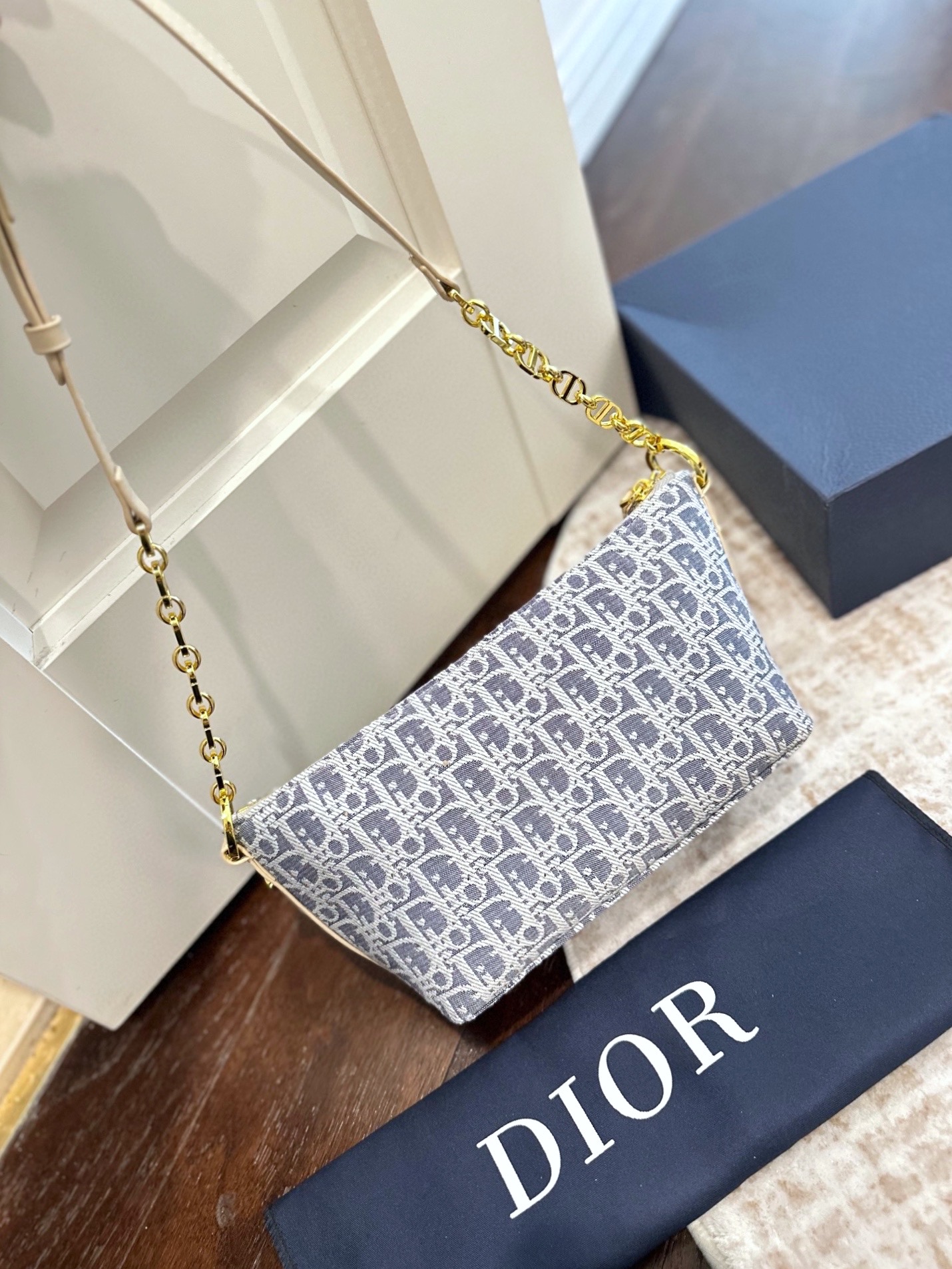 ディオール(Dior)  CD 新作 バッグ 23cm