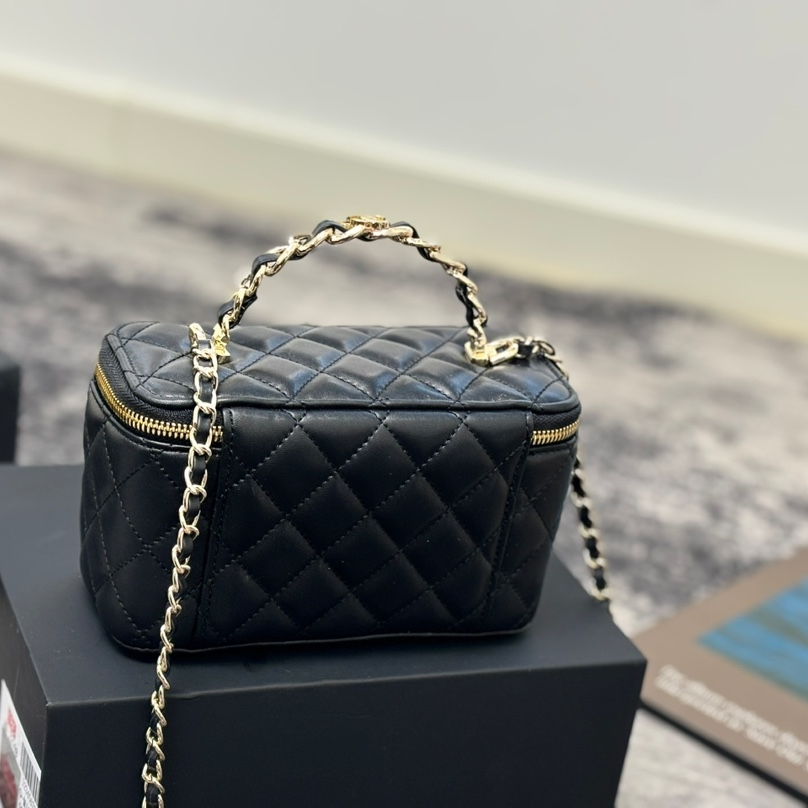 シャネル(Chanel)  バニティ バッグ  17x11mm