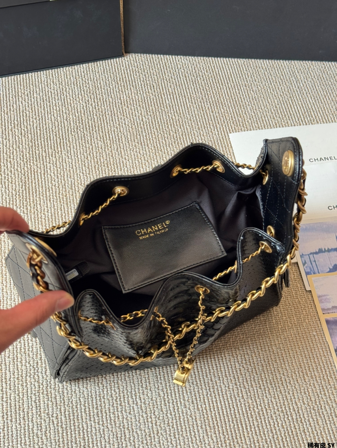シャネル(Chanel) 新作 25S クロコ チェーン バッグ 25x20cm