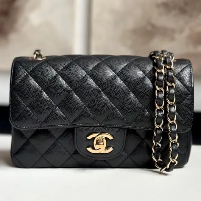 【特別感♢パールハンドル】CHANEL *チェーン バッグ 一度拝見したいと言われた！！CHANEL品♡ | 人生は1度きり✨