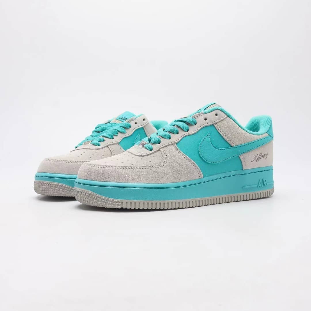 【NIKE】★日本国内では未発売💓NIKE X TIFFANY AIR FORCE 1 LOWが新たなカスタムシューズで再登場★超人気■男女兼用🔥お見逃しなく！
