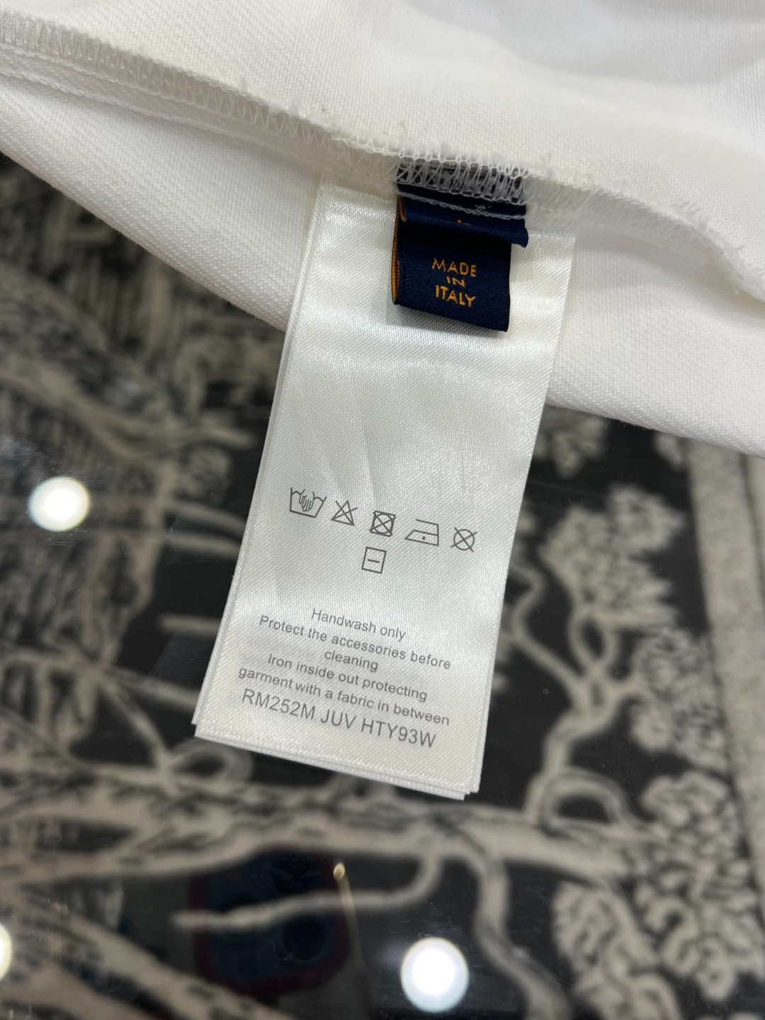 新作 LV FW26 メンズ プリント入りコットン製シングルブレスト長袖シャツ