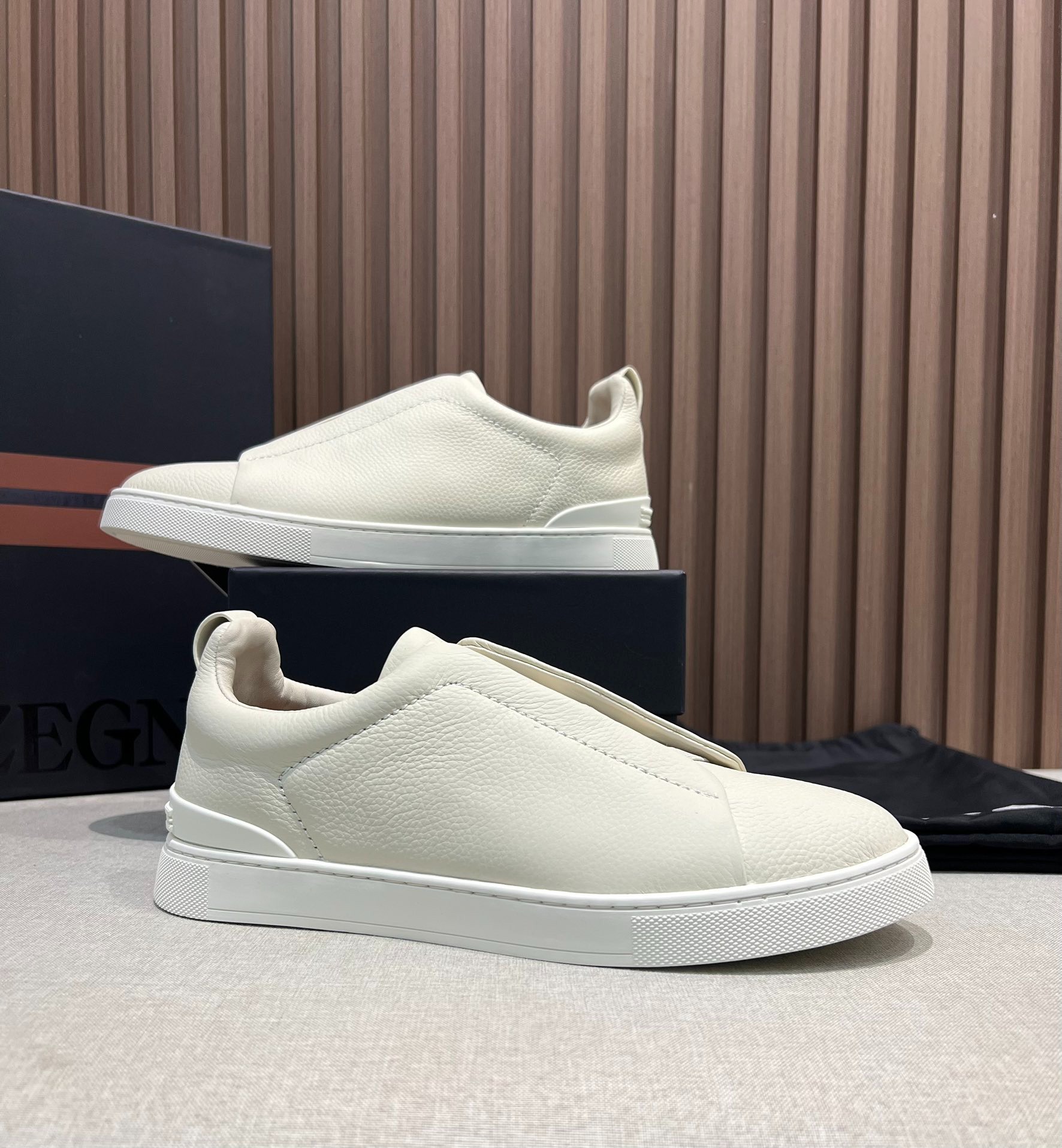 ゼニア ZEGNA  ディアスキン Triple Stitch™ Monte スニーカー ホワイト