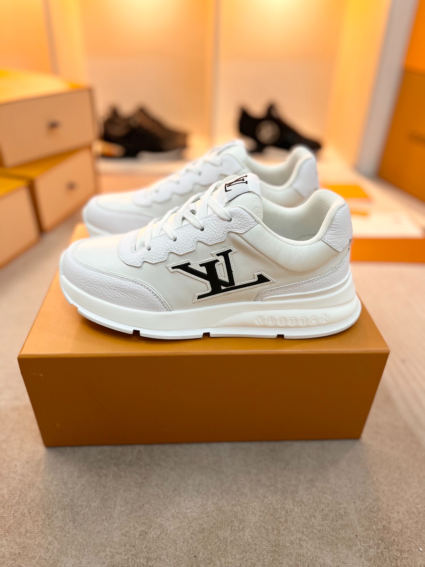 2026SS Lv assic  スニーカー メンズ