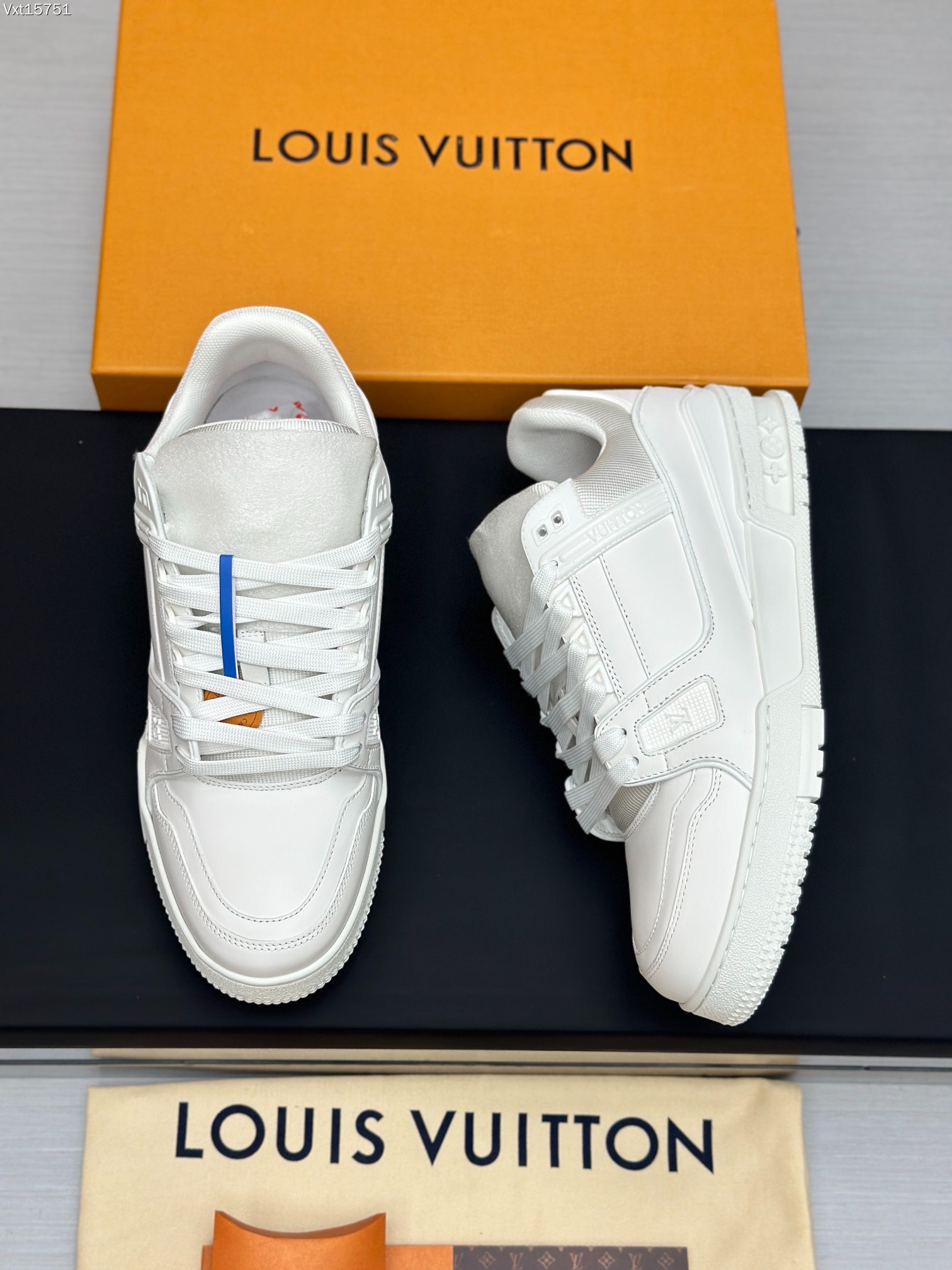 2026SS LV Trainer スニーカー ユニセックス