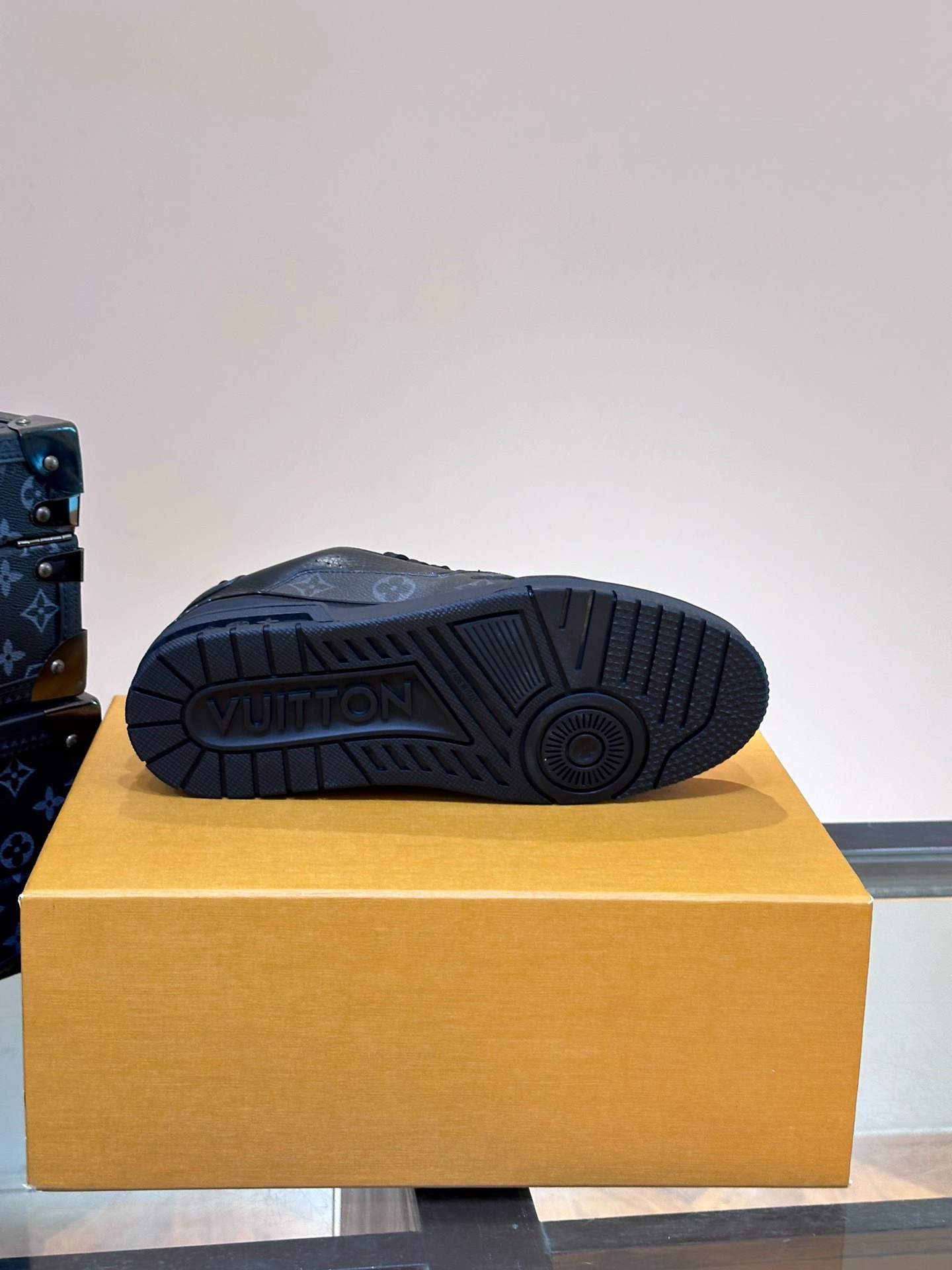 2026SS LV Trainer スニーカー ブラック ユニセックス 