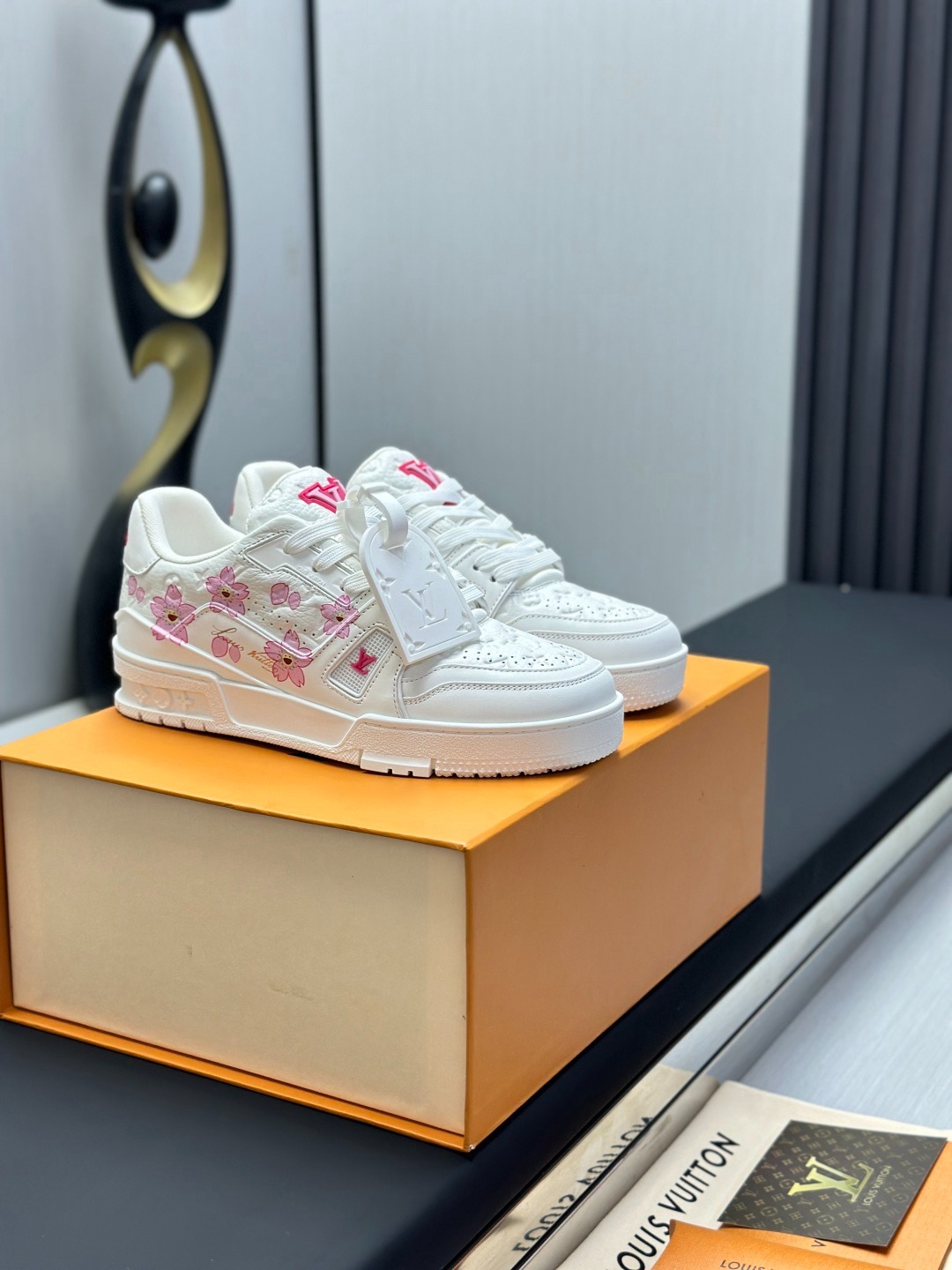 2026SS LV 村上隆「桜」シリーズ スニーカー ユニセックス 