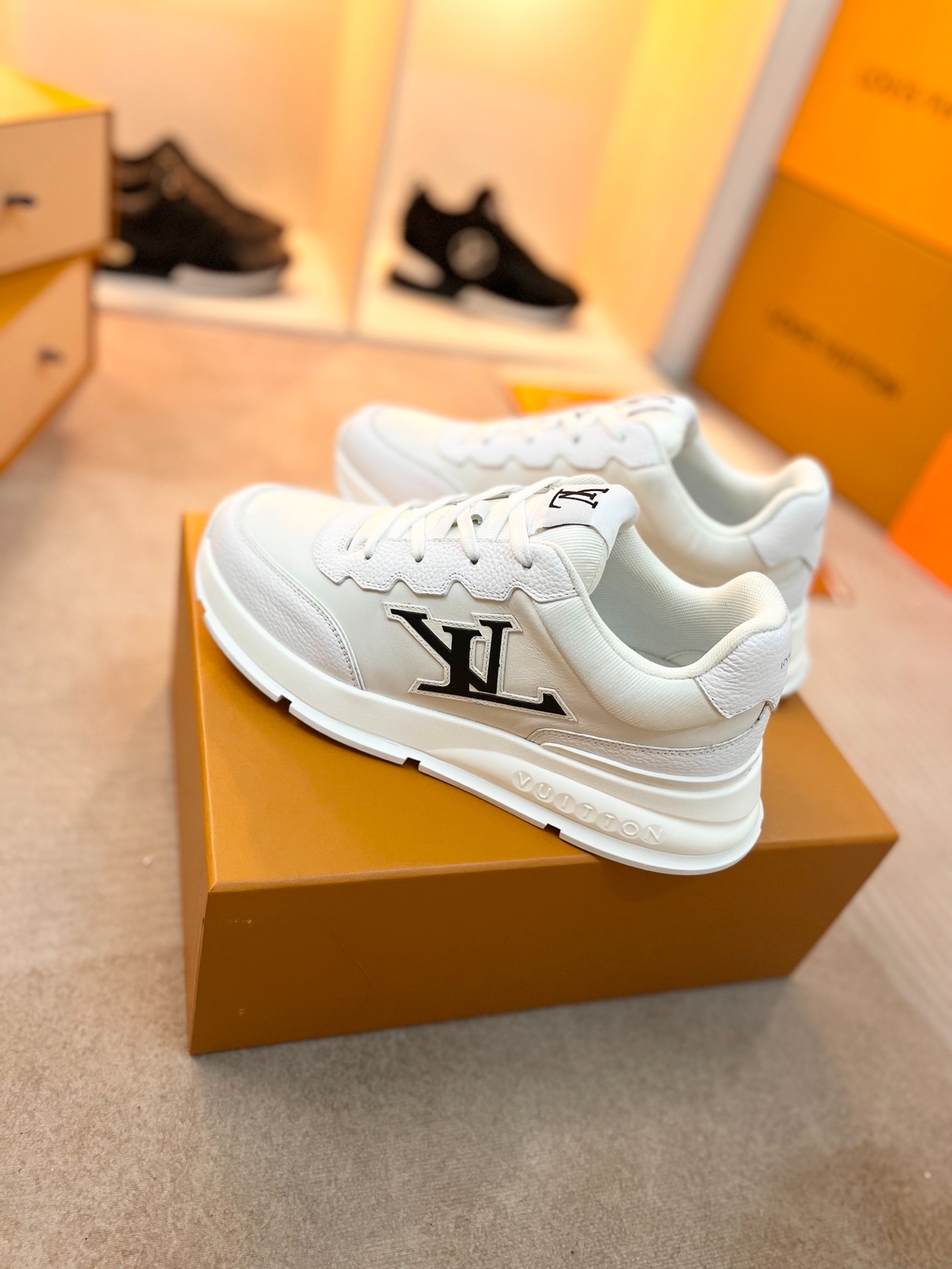2026SS Lv assic  スニーカー メンズ