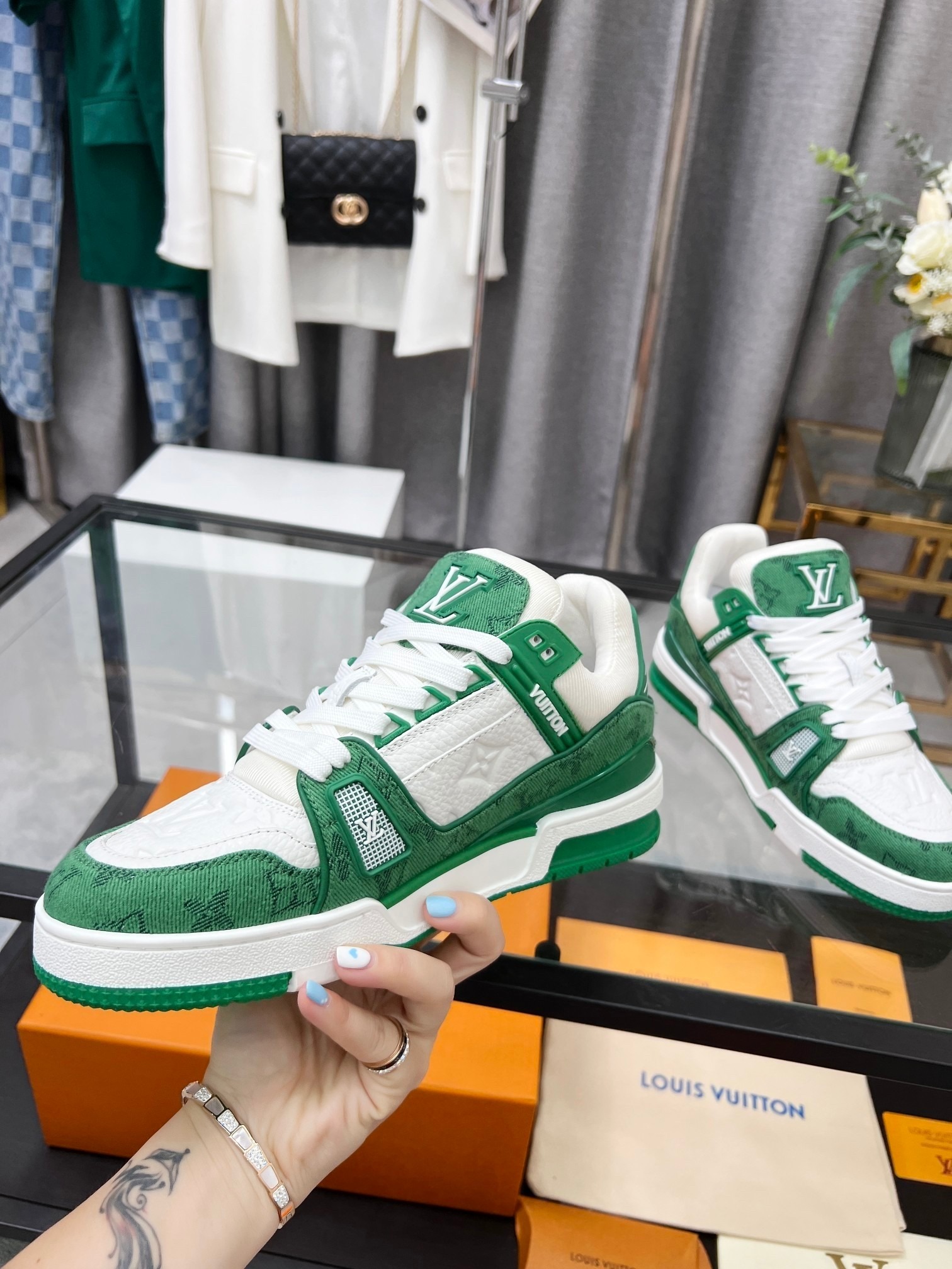 2026SS LV Trainer スニーカー  グリーン ユニセックス 