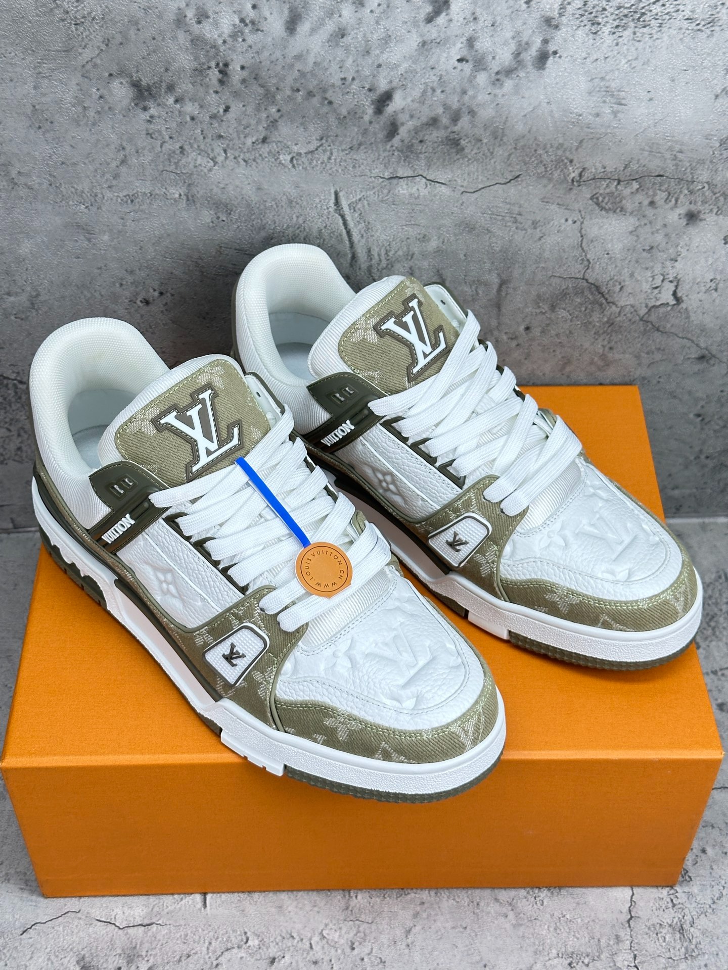 2026SS LV Trainer スニーカー  ユニセックス 