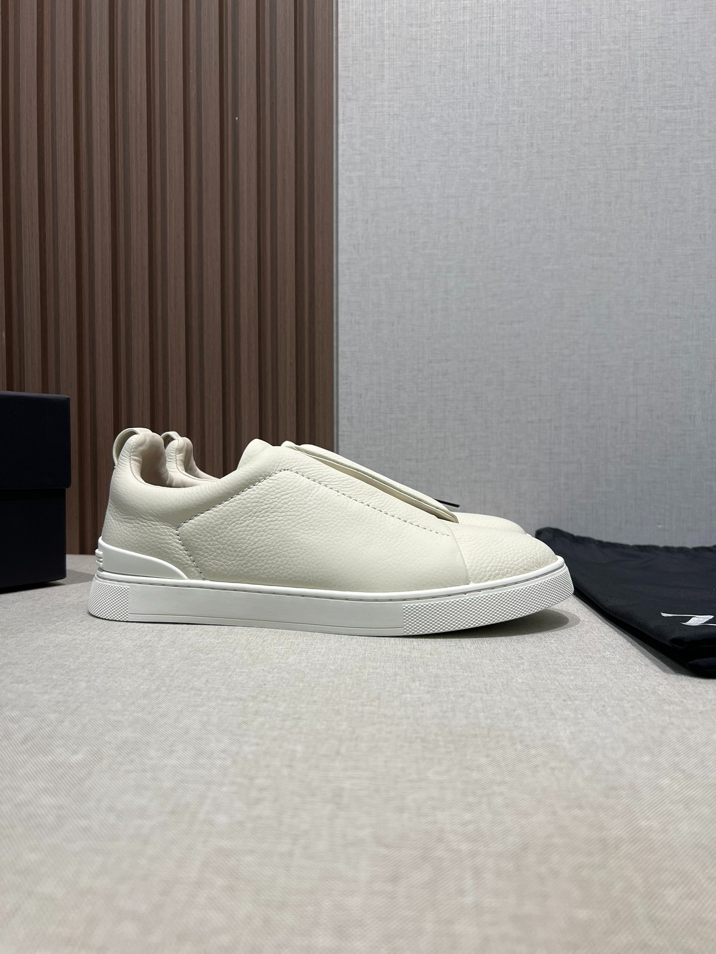 ゼニア ZEGNA  ディアスキン Triple Stitch™ Monte スニーカー ホワイト