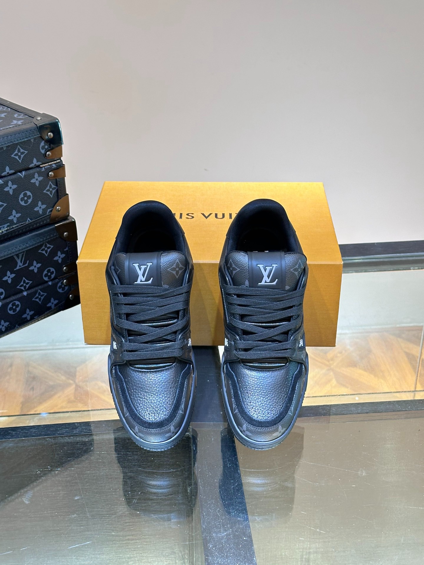 2026SS LV Trainer スニーカー ブラック ユニセックス 