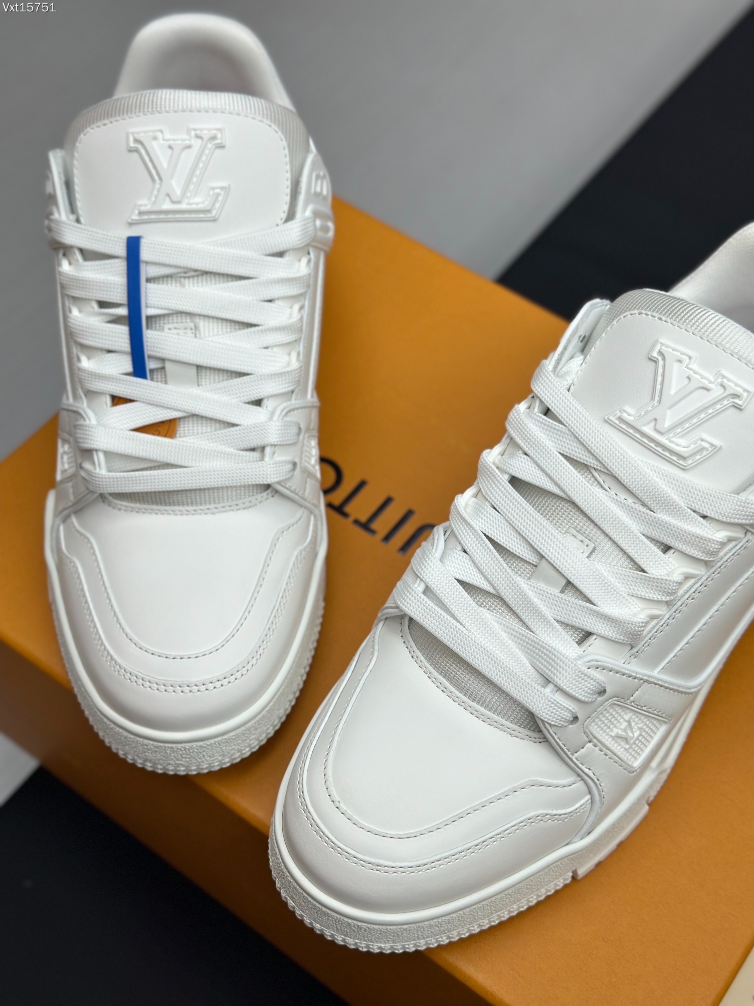 2026SS LV Trainer スニーカー ユニセックス