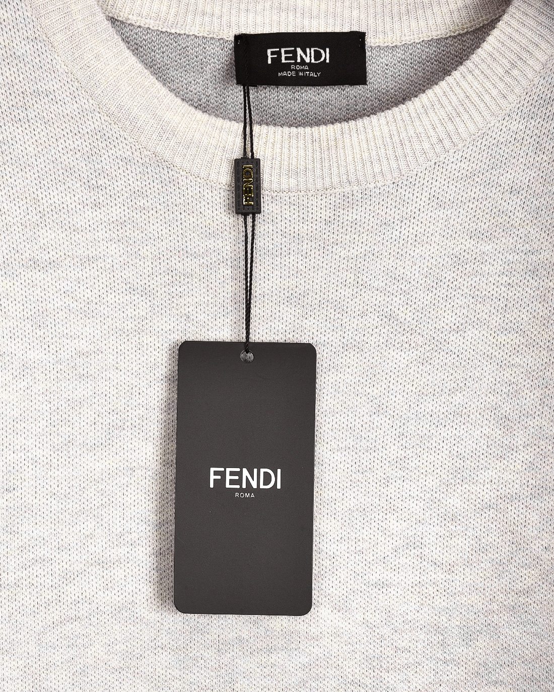 【FENDI】フェンディ長袖 セーター 男女兼用！
