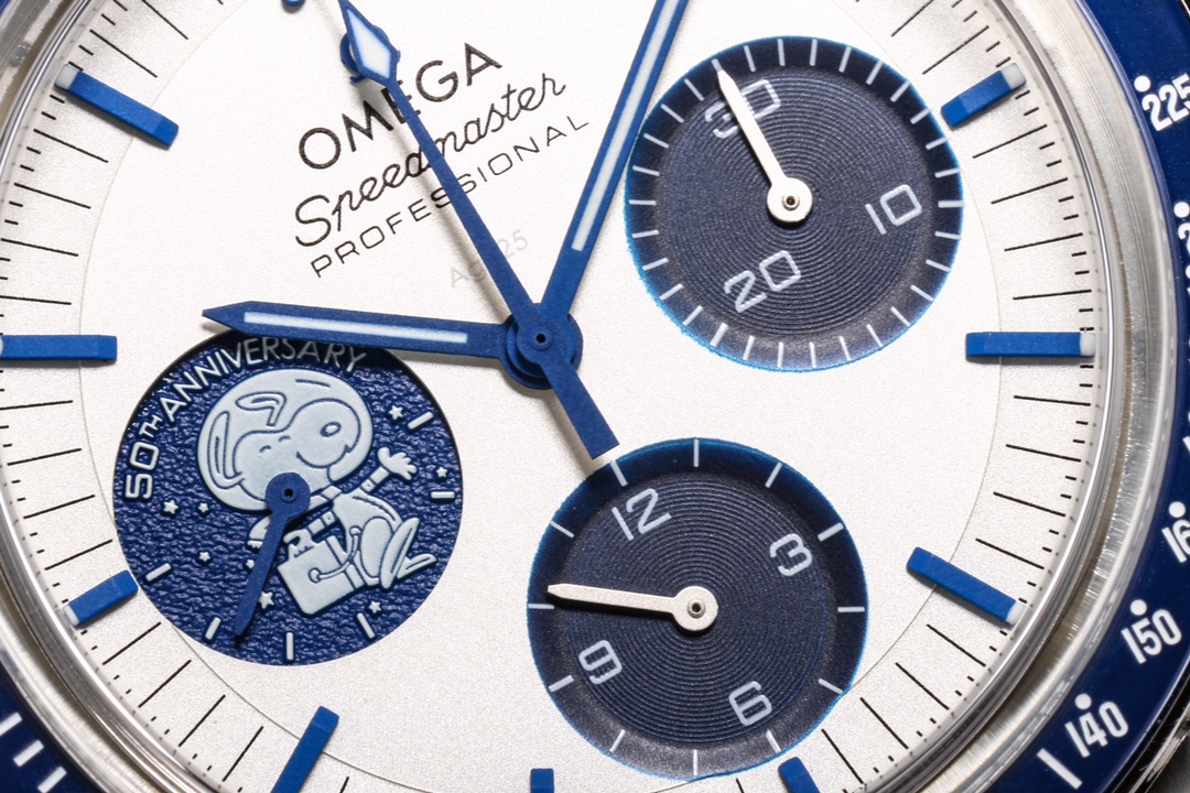 オメガ(Omega) 新作 Snoopy V2  メンズ 時計 42mm 