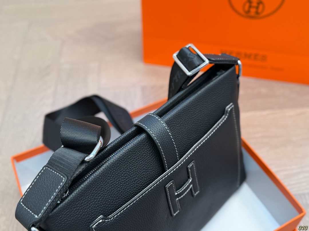 【HERMES】エルメス 斜 めがけ 29x22cm