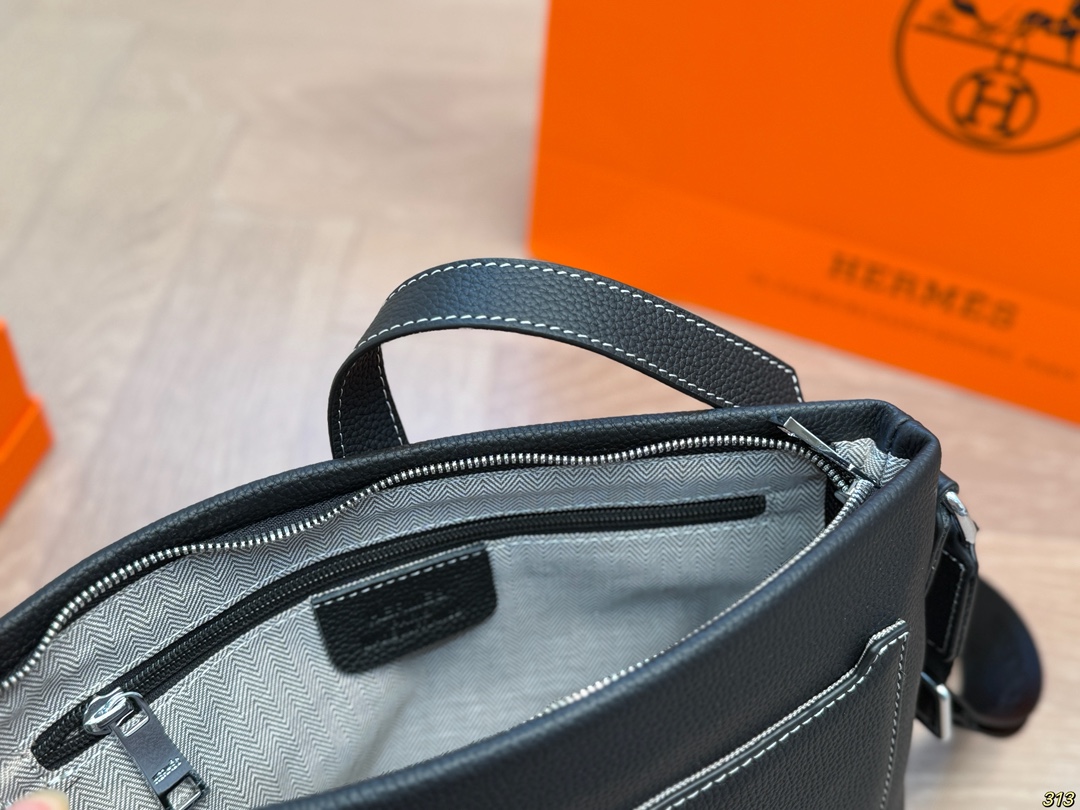 【HERMES】エルメス 斜 めがけ 29x22cm