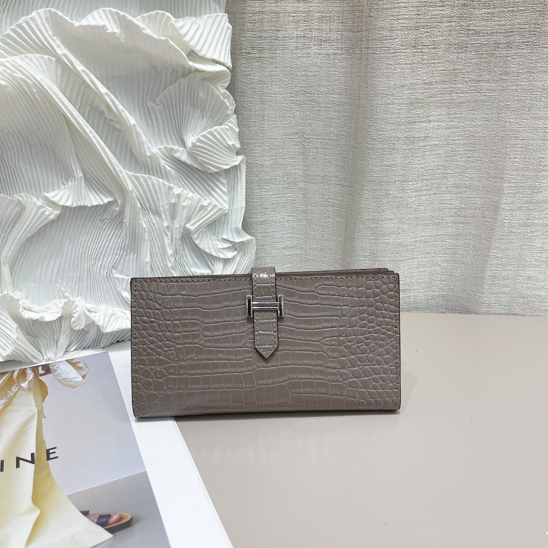 【HERMES】エルメス クロコ 財布 9x17.5cm