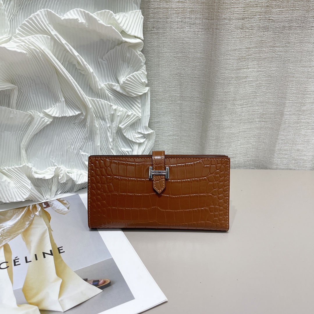 【HERMES】エルメス クロコ 財布 9x17.5cm