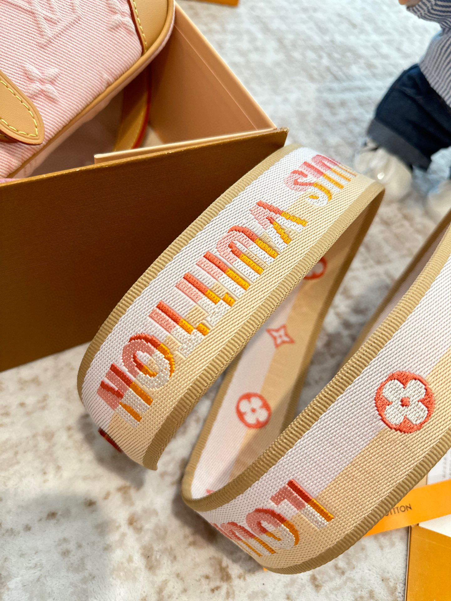 ルイ ヴィトン ( Louis Vuitton)デニム 肩掛け バッグ 24x14cm