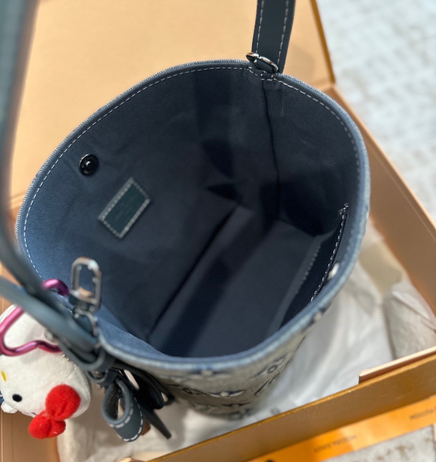 ルイ ヴィトン ( Louis Vuitton)デニム 手持ち バッグ 18x12x16cm