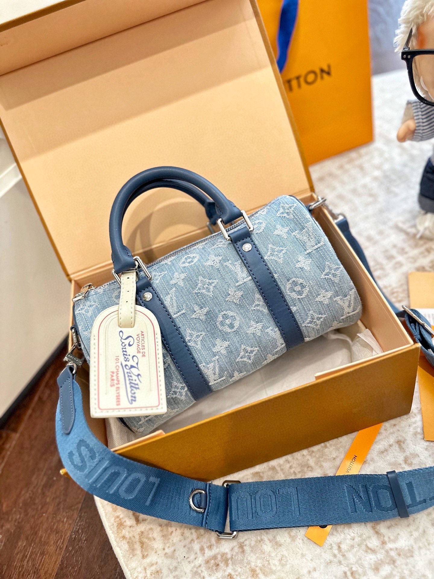 ルイ ヴィトン ( Louis Vuitton)デニム 斜 めがけ バッグ 25x12cm