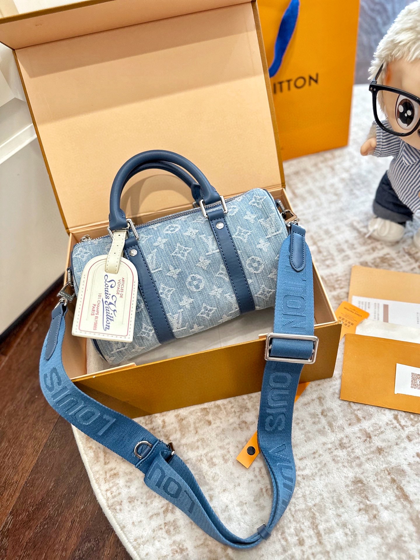 ルイ ヴィトン ( Louis Vuitton)デニム 斜 めがけ バッグ 25x12cm