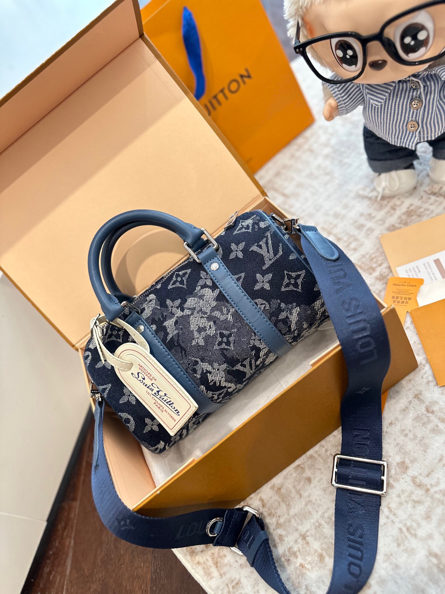 ルイ ヴィトン ( Louis Vuitton)デニム 斜 めがけ バッグ 25x12cm