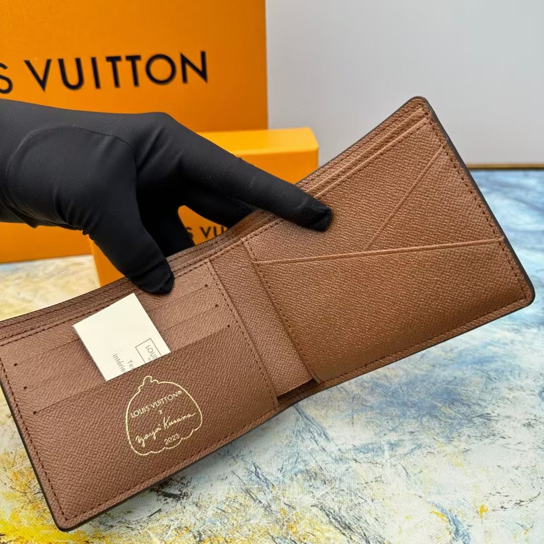 ルイ ヴィトン ( Louis Vuitton) x YK Slender 草間 彌生 財布 メンズ 二 つ折り 11 x 8.5 x 2cm