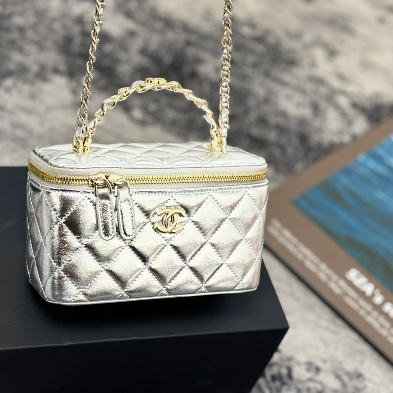 シャネル(Chanel)  バニティ バッグ  17x11mm